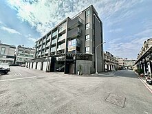 (曉曄)小港機場-廠前路邊間雙車5房別墅