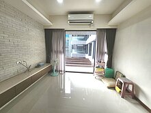 溫泉路溫泉湯屋３房＋露台＋車位