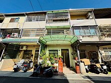 🍎東海肯德基旁靜巷6房透天厝｜門前停車孝親房