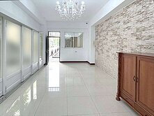 左營洲仔路透天｜自地自建｜近蓮池潭　高鐵