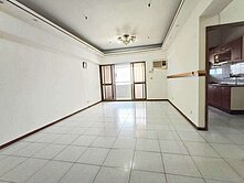 獨家鼎山商圈~輕軌站~景觀美三房