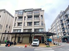  專任【天湖】可住可店可停五台車大五房別墅