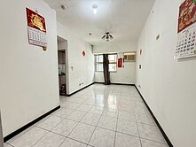 獨家專任超稀有中和100小資電梯兩房首選