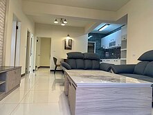 💥苓雅區💥邊間可停雙車😍一樓公寓