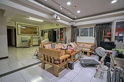 台中火車站旁百坪神案!樓下買3房這間讓你一次買3戶