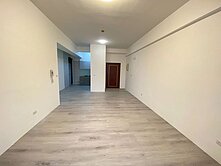 五甲南成國小邊間整理四房+平面車位