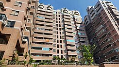 鳥松龍揚山莊大三房(公寓價買大樓)