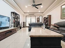 仁雄商圈.正大春街上大地坪電梯透天店面