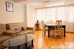 河堤社區★裕誠商圈高樓層室內27坪大三房