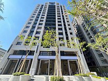 城揚KS1挑高金店面☆正17米光武路上