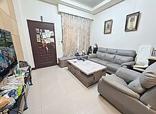 獨家-新光田特區-前院停車傳統格局美別墅