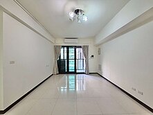 一點利昌平商圈近捷運站震後三房平車