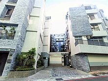 ✨賴厝園道旁✨輕齡低總價✨大面寬邊間✨雙車電梯墅