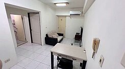 🔥稀有｜鼎山｜輕軌｜近家樂福｜雙車位｜陽台套房