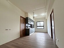 超亮採光【頤昌松琚】全新高樓兩房兩衛平面車位