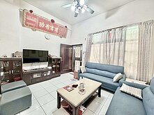 太平東方大鎮！大樓價買有地四房社區型車庫別墅！