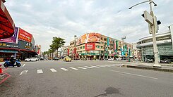 五甲商圈|陽台進出|屋況優正三房平車