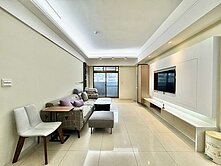 屋齡10年🍎幸福貴賢裝潢三房車🍎住商黃媮琦