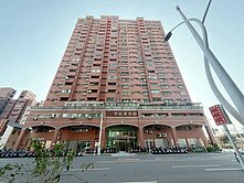 高鐵三鐵共構｜學院書香園三房車位｜稀有釋出