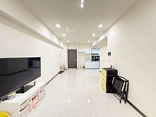 先看再說專任 新東區 LALAPORT大三房平車