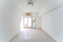 R8三多商圈捷運有陽台靓套房