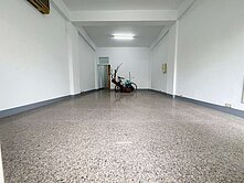 【小港最便宜】臨路大地坪屋齡輕美透天~買到賺到