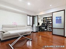 🍑㊝月河4房車位︱三面採光︱棟距大︱房仲夫妻㊝