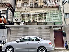 超稀有三民路好停車裝潢絕美四房大一樓