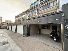 城西大面寬三角窗邊間車墅