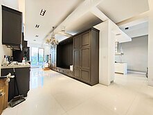 大德街園道旁角店