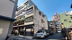 近建工商圈邊間三樓透天