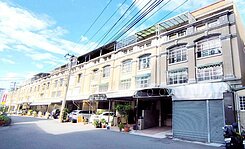 小翁🅰️潭子臨路別墅皇家歐洲正6米活路前院停車