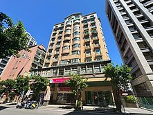 得家堡高樓3房+車