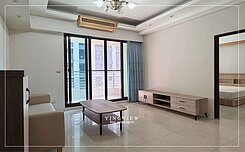 巨蛋商圈超便宜三房車位~全屋亮~看操場