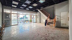 宸｜近左營高鐵7.8米｜大面寬1+2+3店住附車位