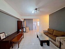 ❣️演藝廳陽台進出四房平車大樓❣️