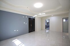 北屯特力屋捷運四維站高樓平車