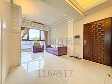 森閣明亮2+1房車