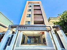 縣府一層一戶全新三房平車華廈