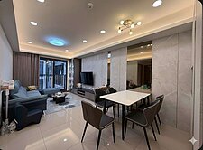 小檜溪遠雄青晉衛浴通風美裝潢三房車