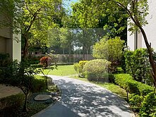 中央建設👍交通機能👍千坪公園‼️輕屋齡兩房平車