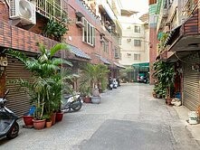 大里中興路商圈❗邊間五房透天❗一手屋況好改造