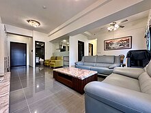 時代英倫大廈｜正十一期商圈｜大三房平車