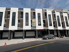 全新電梯美透店｜東平商圈臨12米路｜大地坪四套房