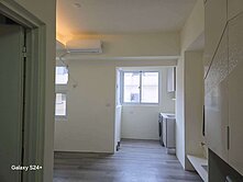 捷運站旁大套房+平車位*自住、收租一級棒*