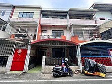 走進縣民公園愜意悠活寧靜透天(JZ)