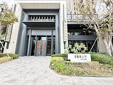 登陽溪上月｜秒殺價｜正機捷特區正三房+平面車位