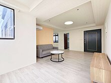 頭家學區/低總價次頂樓/溫馨二房車位