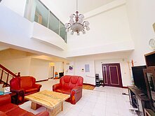 🟡郭又榛🔵亞灣愛河百坪樓中樓+平車