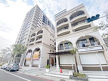 楠梓近都會公園捷運#輕屋齡#精美收租透天車墅